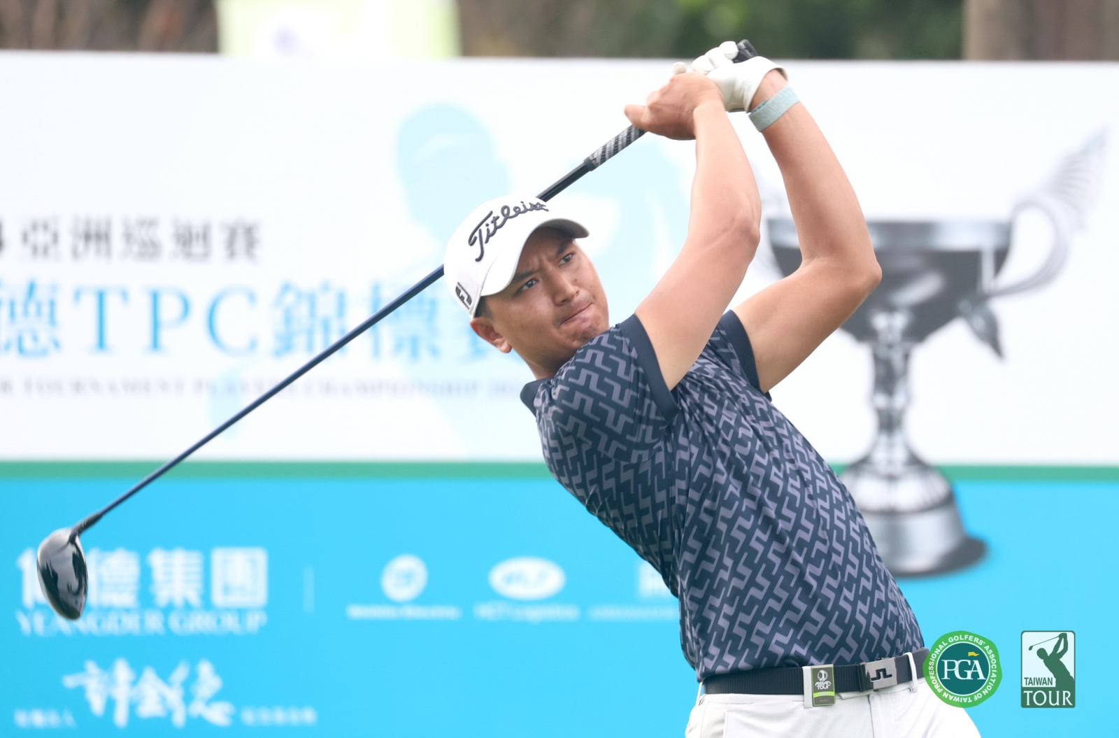 泰國選手Sadom Kaewkanjana以兩回合總桿134桿(-10)暫並列第二(TPGA_鍾豐榮攝影)