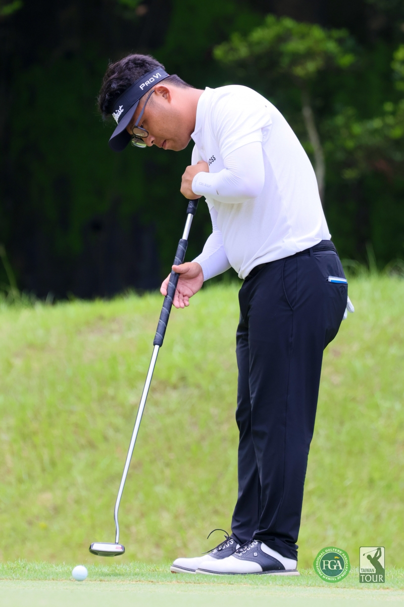 劉嚴鴻抓下9鳥1柏忌以64桿(-8)獨居領先(TPGA_林聖凱攝影)