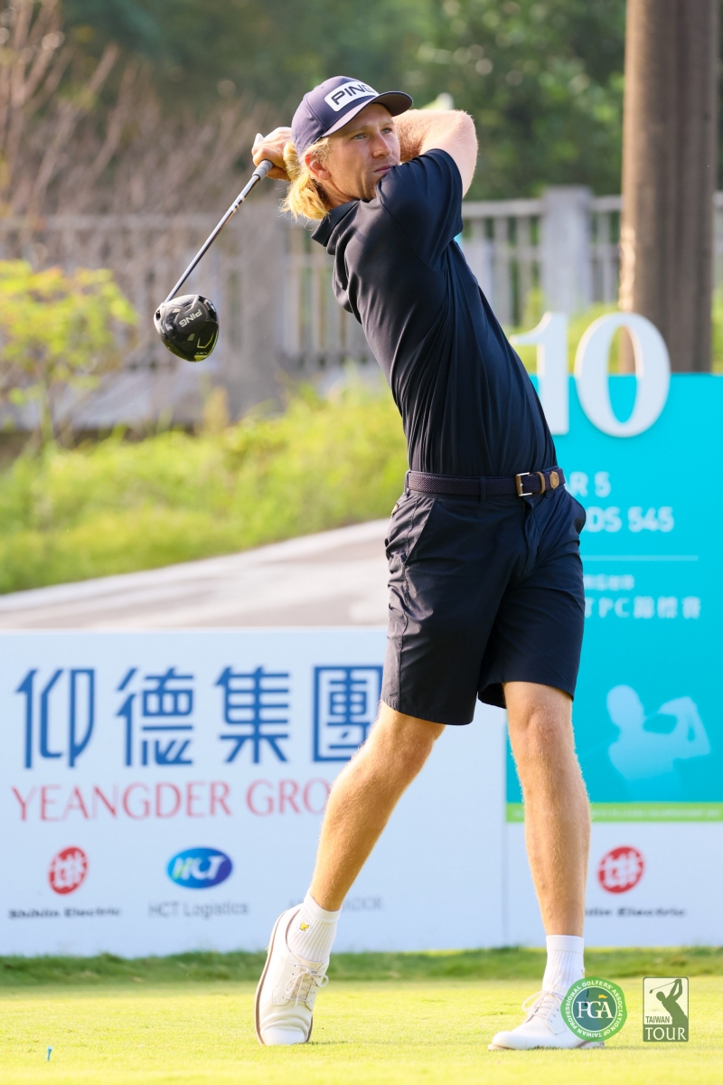 衛冕冠軍澳洲選手史密斯（Travis Smyth）以65桿(-7)暫並列第三(TPGA_林聖凱攝影)