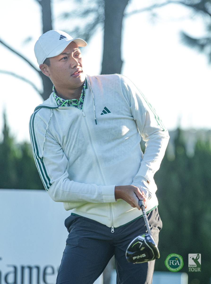 陳裔東70桿以(-2)暫並列第四(陳文欣攝影) 