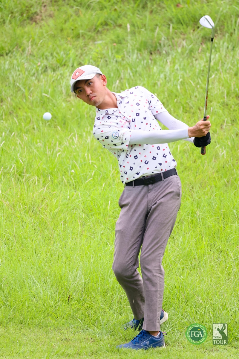 第三回合地主選手廖煥鈞再抓7鳥，三回合總計196桿(-20)持續領先(TPGA_林聖凱攝影) 