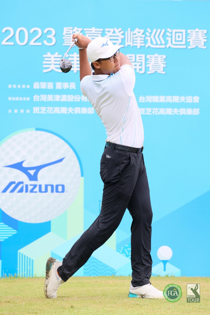 陳伯豪於第五洞(par5)僅用2桿完成，打出double eagle雙鷹。(TPGA_林聖凱攝)