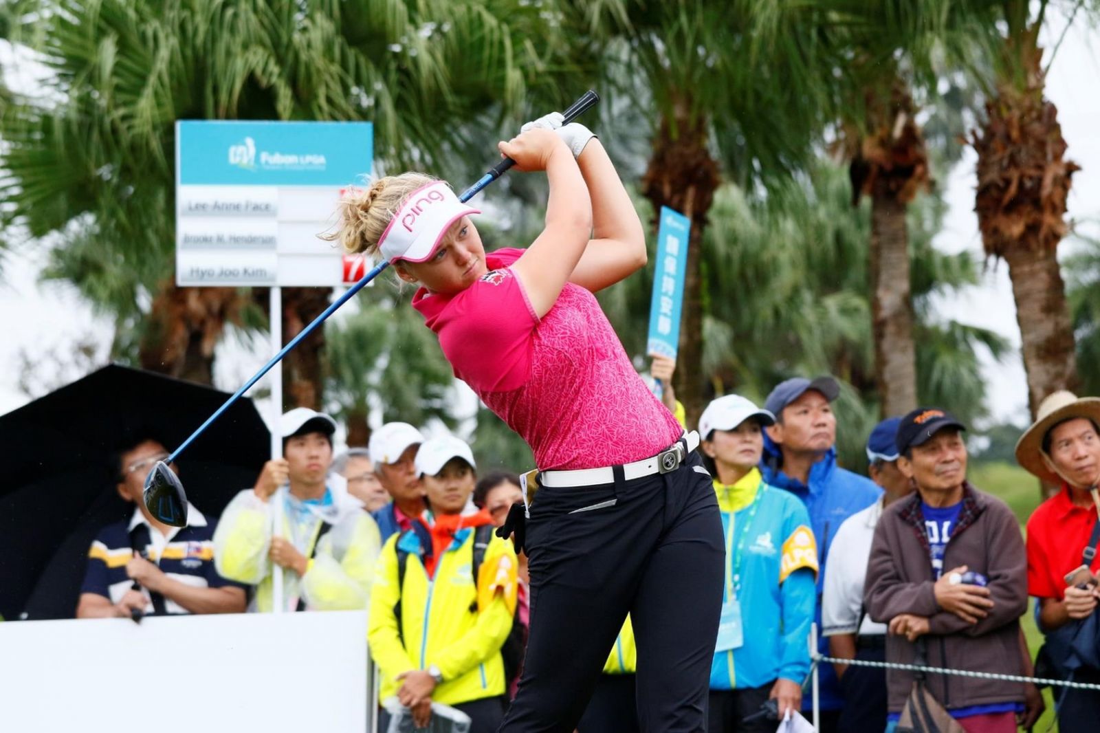 加拿大選手布魯克．韓德森(Brooke M. Henderson) 以並列第三名成績漂亮收場。