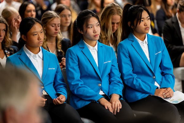 我國球員2日於開幕式，左起：吳純葳、洪阡瑋、張婷諭。(photo credit: Christian Bender/Golf Canada)