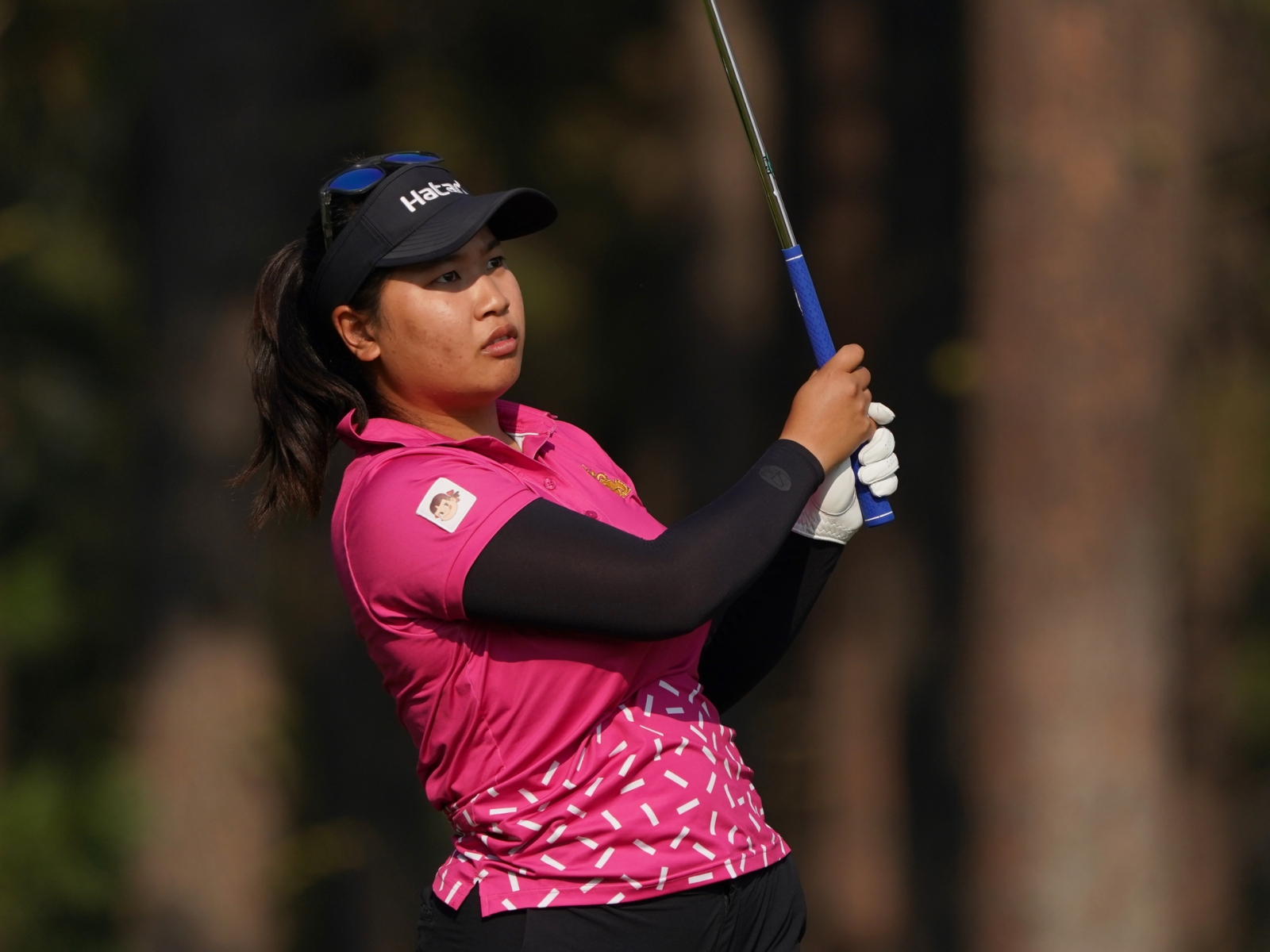 LPGA次巡賽盤旋烏鴉錦標賽第二回合，19歲的LPGA新人瓦娜頌(Chanettee Wannasaen)以-9(67-68)領先。(圖Courtesy: Epson Tour)