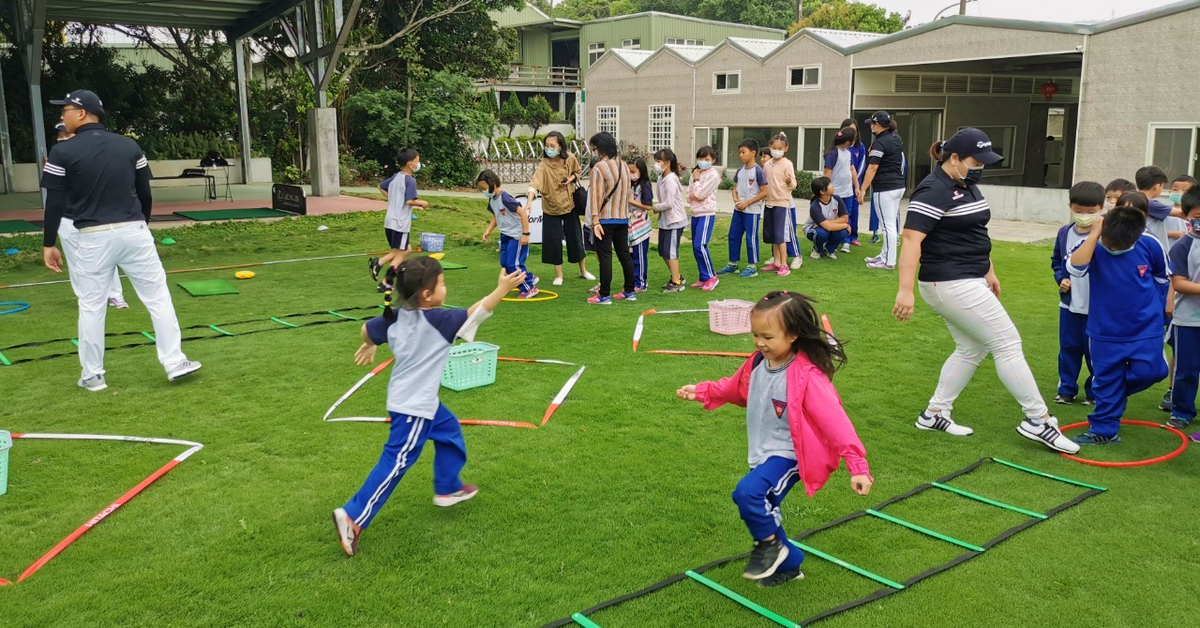 思嘉關懷列車2.0  主動出擊，走入偏鄉校園