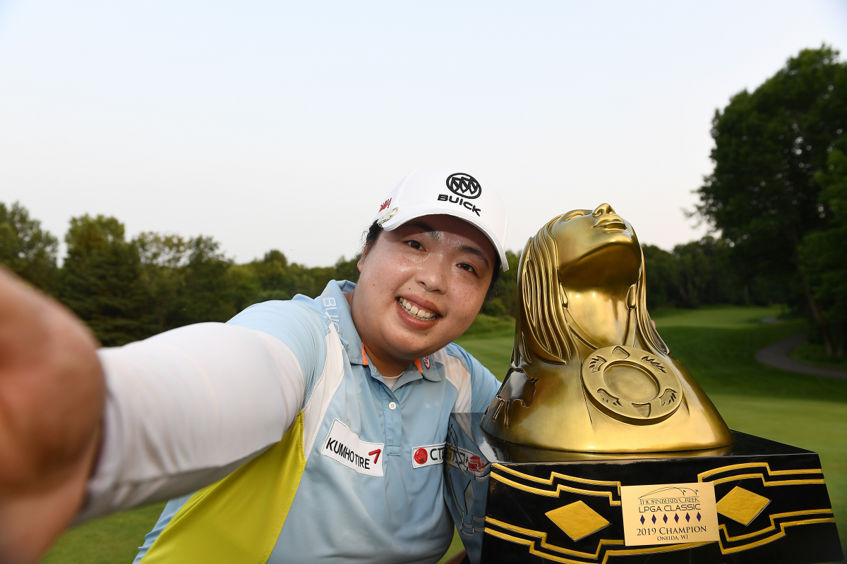 中國LPGA高球名將馮珊珊宣布退役！