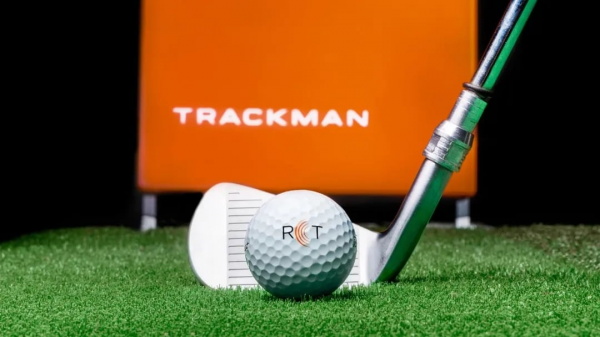 TITLEIST推出革命性的雷達捕捉技術PRO V1高爾夫球